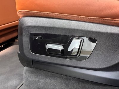 2025 BMW X7 缩略图 29