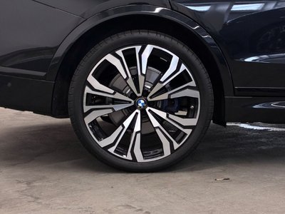 2025 BMW X7 缩略图 77