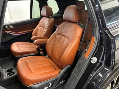 2025 BMW X7 缩略图 26