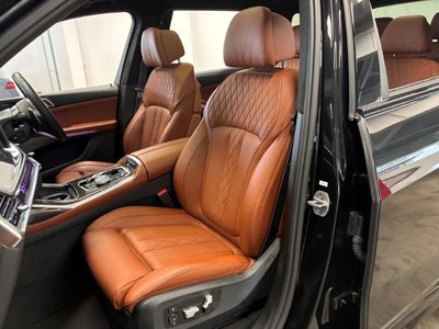2025 BMW X7 缩略图 33