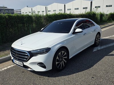 MERCEDES-BENZ E-CLASS