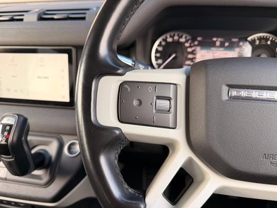 LAND ROVER DEFENDER - 10