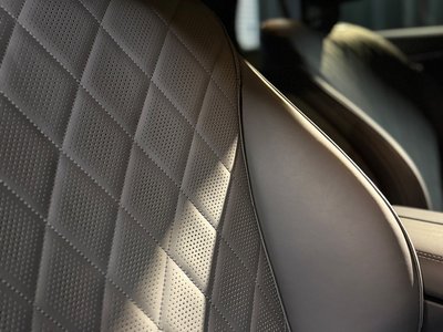 MERCEDES-BENZ E-CLASS - 7