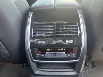 2023 BMW X7 — миниатюра 32