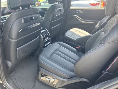 2023 BMW X7 — миниатюра 27