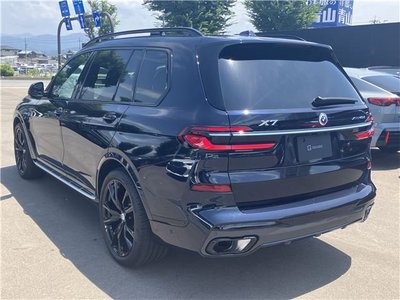 2023 BMW X7 照片 2
