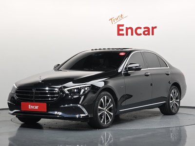 MERCEDES-BENZ E-CLASS - 1