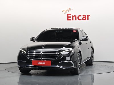 MERCEDES-BENZ E-CLASS - 2