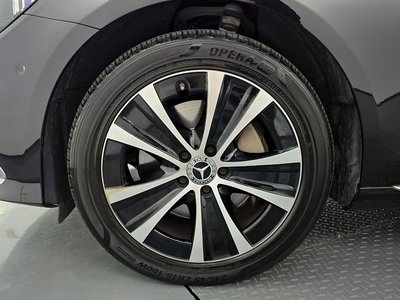 MERCEDES-BENZ E-CLASS - 6