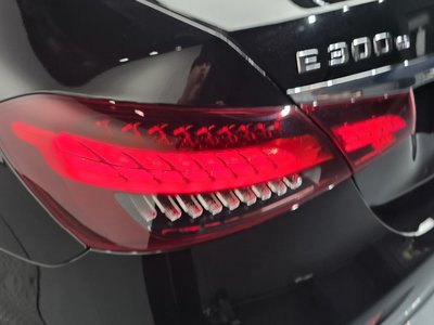 MERCEDES-BENZ E-CLASS - 10