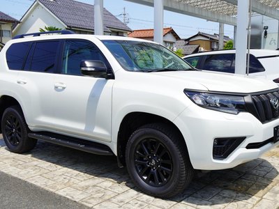 TOYOTA LAND CRUISER PRADO - 7