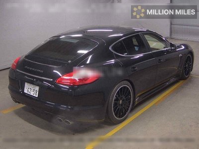 PORSCHE PANAMERA - 5