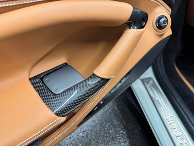 FERRARI F8 SPIDER - 9