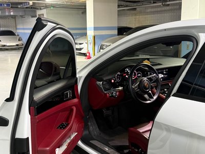 PORSCHE PANAMERA - 8