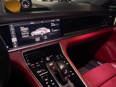 PORSCHE PANAMERA - 7