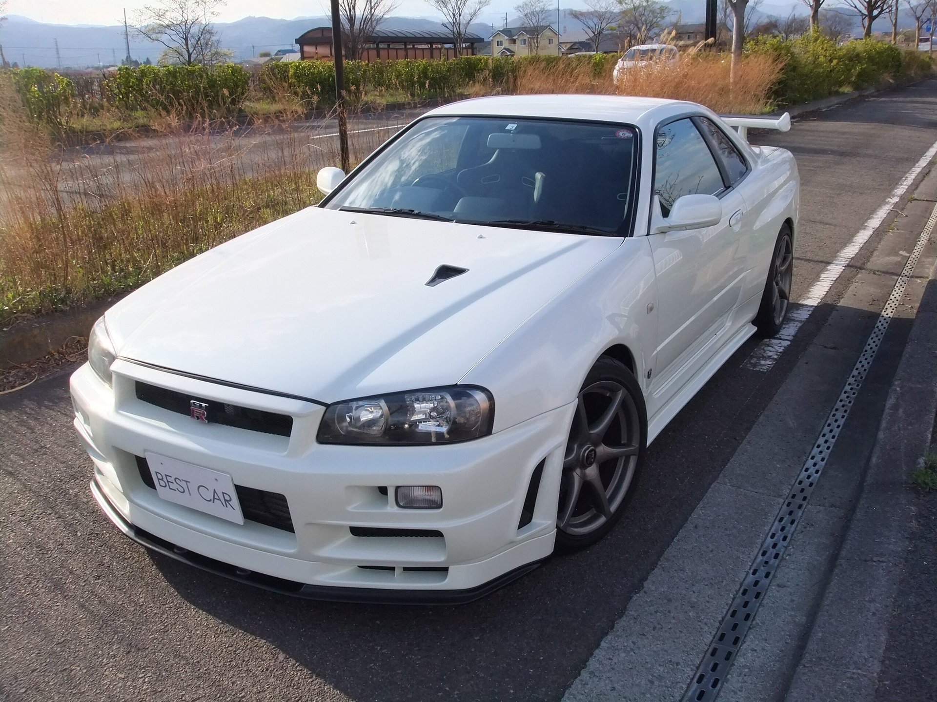 NISSAN SKYLINE GT-R - View 1