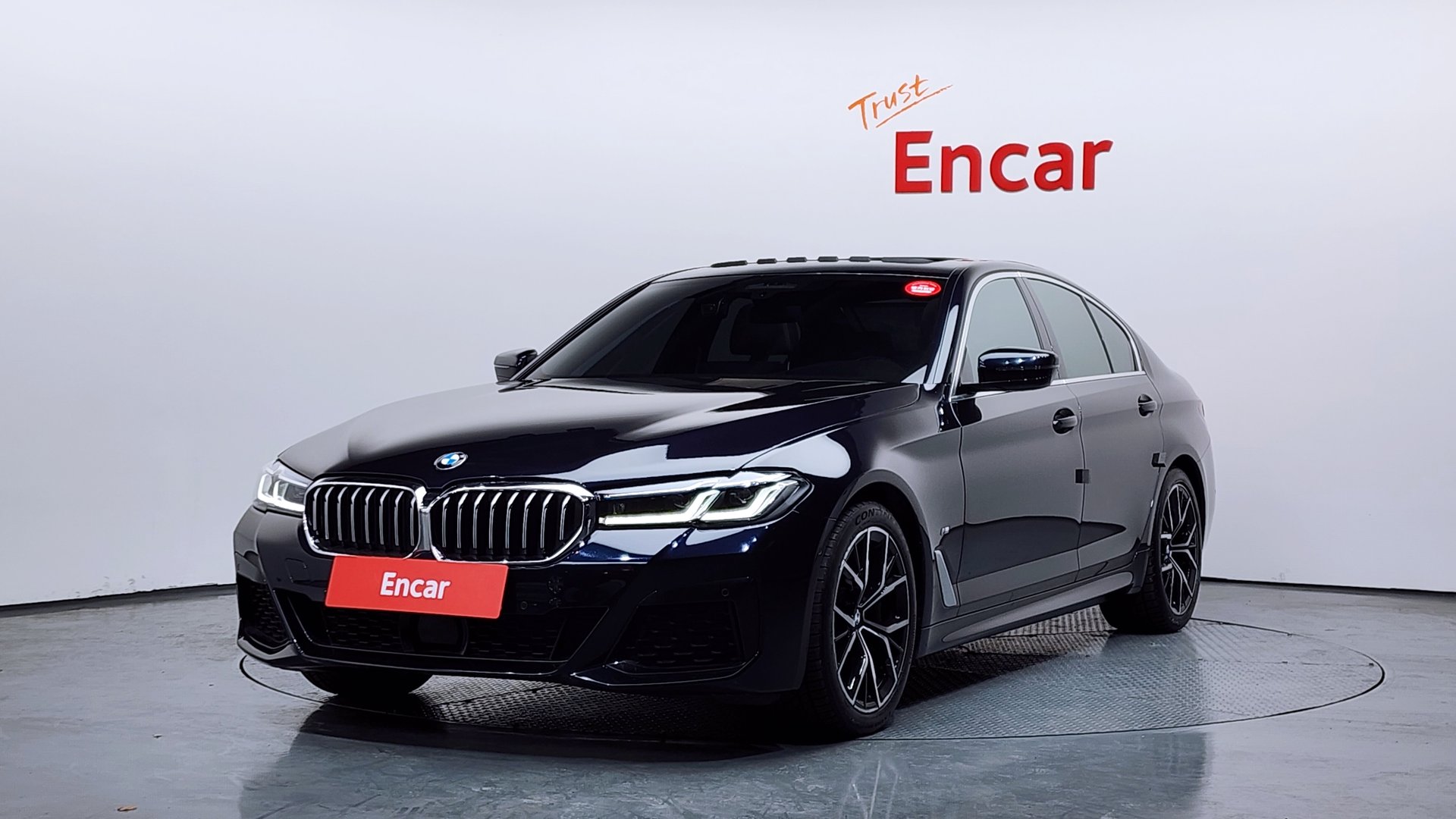 BMW 5 SERIES - View 1