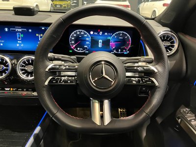 MERCEDES-BENZ GLB - 8