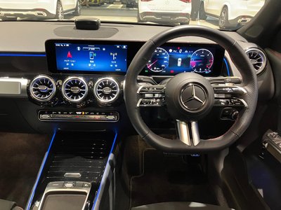 MERCEDES-BENZ GLB - 9