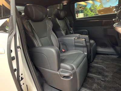 TOYOTA VELLFIRE - 10