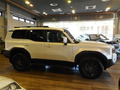 TOYOTA LAND CRUISER 250 - 5