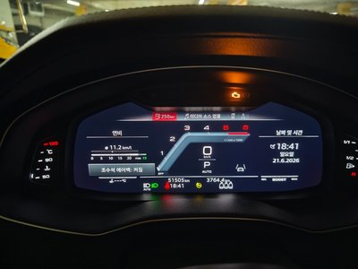 صورة مصغرة 11 لـ 2021 AUDI S6