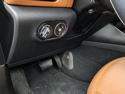 2019 Maserati LEVANTE thumbnail 17