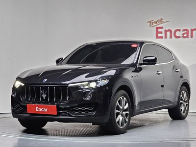 2019 Maserati LEVANTE — фото 1