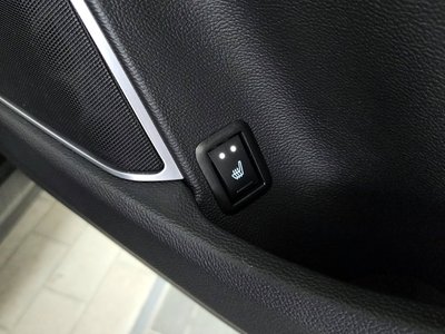 2019 Maserati LEVANTE thumbnail 19