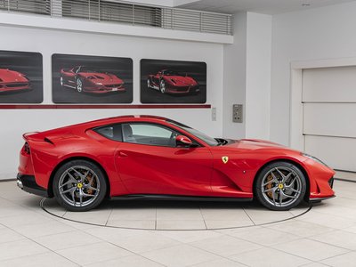 2018 Ferrari 812 SUPERFAST — миниатюра 28