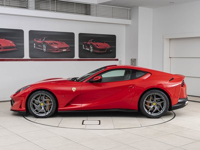 2018 Ferrari 812 SUPERFAST — миниатюра 24