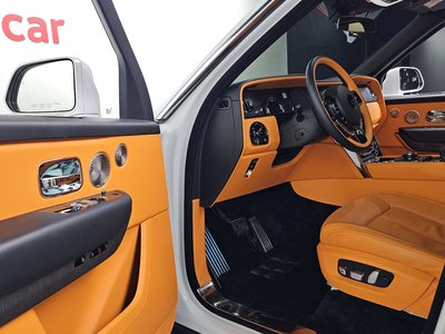 ROLLS-ROYCE CULLINAN - 10