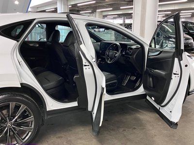 صورة مصغرة 15 لـ 2023 Lexus NX
