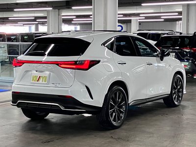 صورة 6 لـ 2023 Lexus NX
