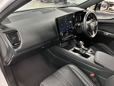صورة مصغرة 19 لـ 2023 Lexus NX