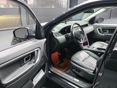 LAND ROVER DISCOVERY SPORT - 10