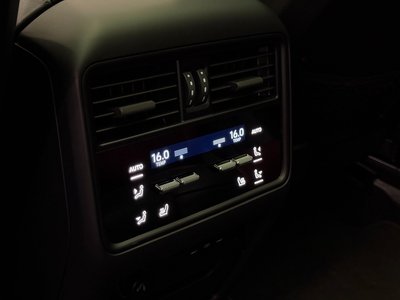 2023 Porsche CAYENNE — миниатюра 18