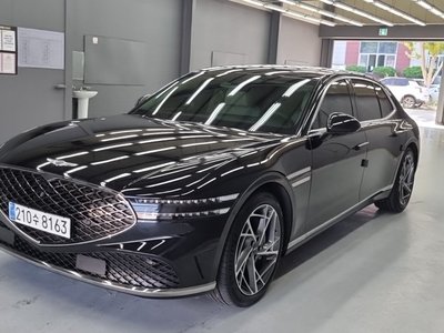 صورة 1 لـ 2023 Genesis G90 (RS4)