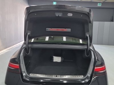 صورة مصغرة 18 لـ 2023 Genesis G90 (RS4)