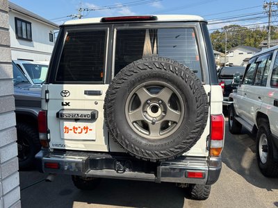 TOYOTA LAND CRUISER 70 - 4
