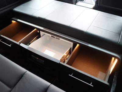 MERCEDES-BENZ V-CLASS - 4