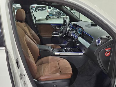 2026 Mercedes-BENZ GLB — миниатюра 18