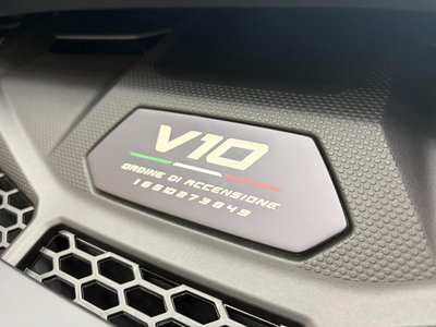 LAMBORGHINI HURACAN - 2