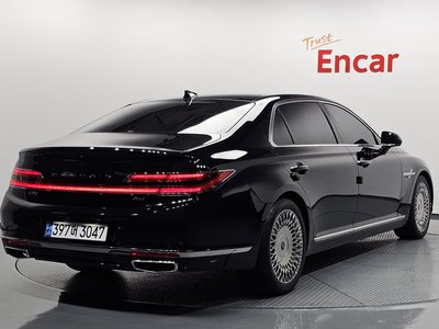 صورة 4 لـ 2020 Genesis G90