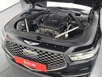 صورة 7 لـ 2020 Genesis G90