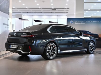 BMW 7 SERIES - 5