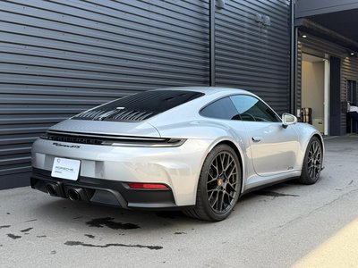 PORSCHE 911 - 8
