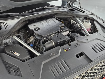 صورة 7 لـ 2023 Genesis GV70
