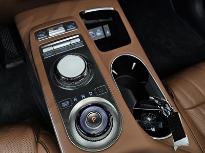 2023 Genesis GV70 — миниатюра 12