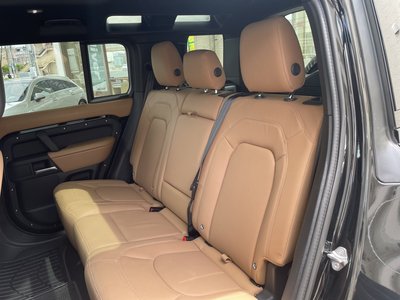 2025 LAND Rover DEFENDER — миниатюра 38